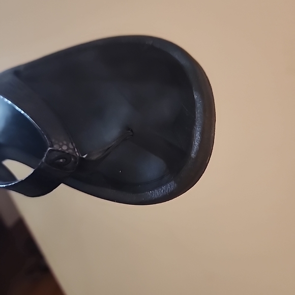 Olukai Sandals - Picture 6 of 9